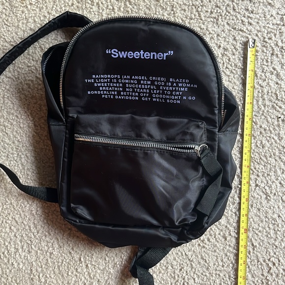 Ariana Grande Primark Limited Edition Sweetner Backpack - Picture 6 of 10